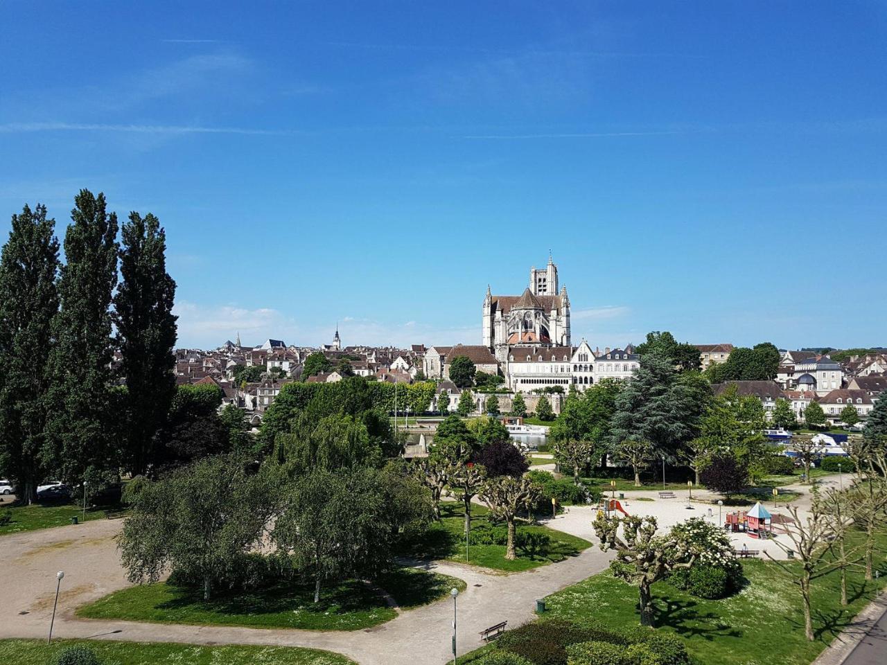 Ibis Budget Auxerre Centre Exteriör bild